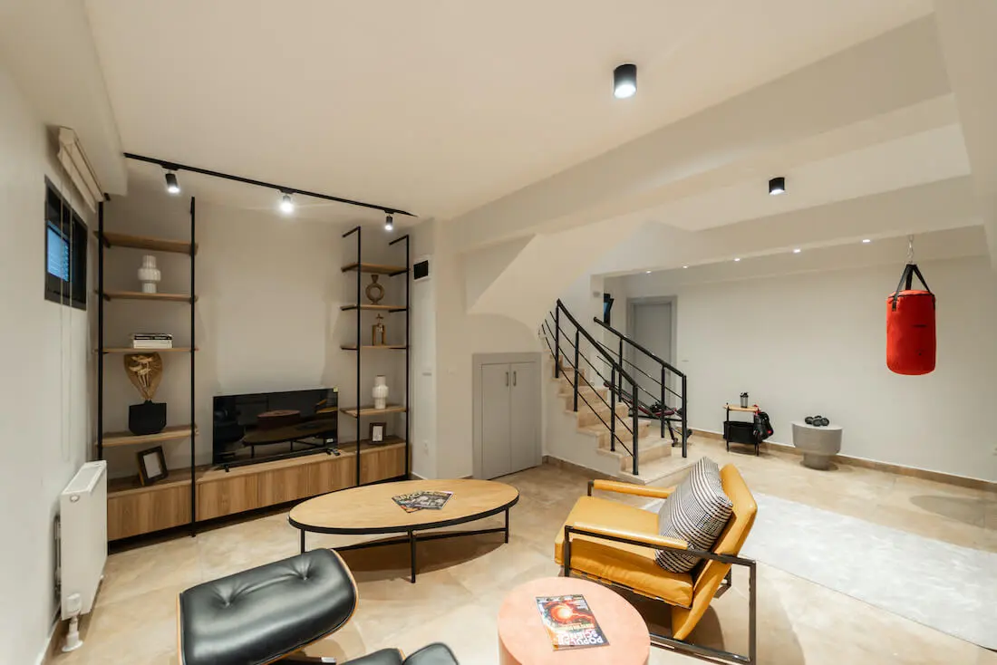 Spacious room